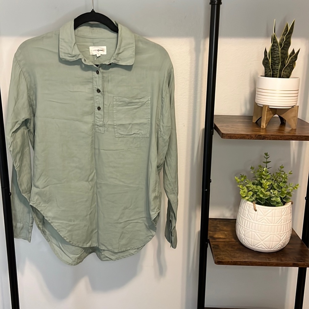 Lou & Grey Long Sleeve Blouse Green NWOT XS